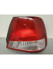 Recambio de piloto trasero derecho para hyundai accent (lc) gl 4p referencia OEM IAM 9240225220  5 PUERTAS