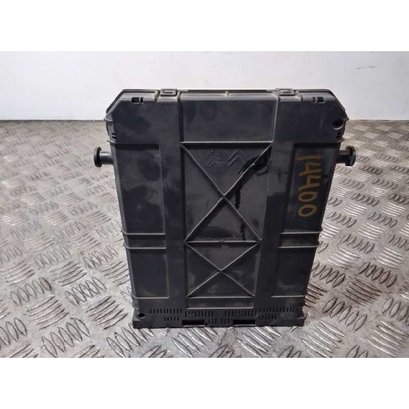 Recambio de caja reles / fusibles para peugeot 207 confort referencia OEM IAM 9664983080  