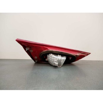 Recambio de piloto trasero derecho interior para toyota auris active referencia OEM IAM 02260  