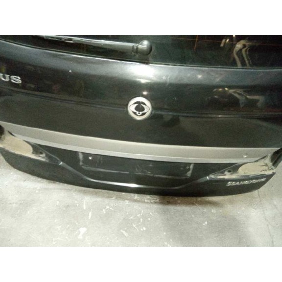 Recambio de porton trasero para ssangyong rodius xdi referencia OEM IAM  VER FOTOS VARIOS GOLPES
