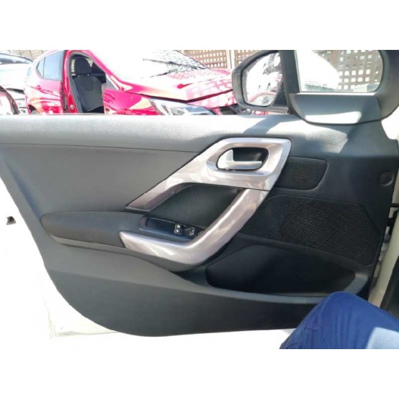 Recambio de guarnecido puerta delantera izquierda para peugeot 2008 (--.2013) style referencia OEM IAM   