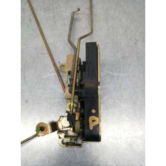 Recambio de cerradura puerta delantera derecha para iveco daily combi referencia OEM IAM   