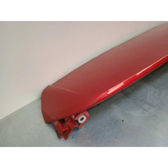Recambio de aleron trasero para renault megane iv berlina 5p 1.3 tce referencia OEM IAM 960300798R ROJO 