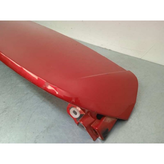 Recambio de aleron trasero para renault megane iv berlina 5p 1.3 tce referencia OEM IAM 960300798R ROJO 