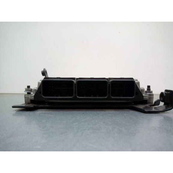 Recambio de centralita motor uce para renault laguna iii expression referencia OEM IAM 8200726880 0281015781 
