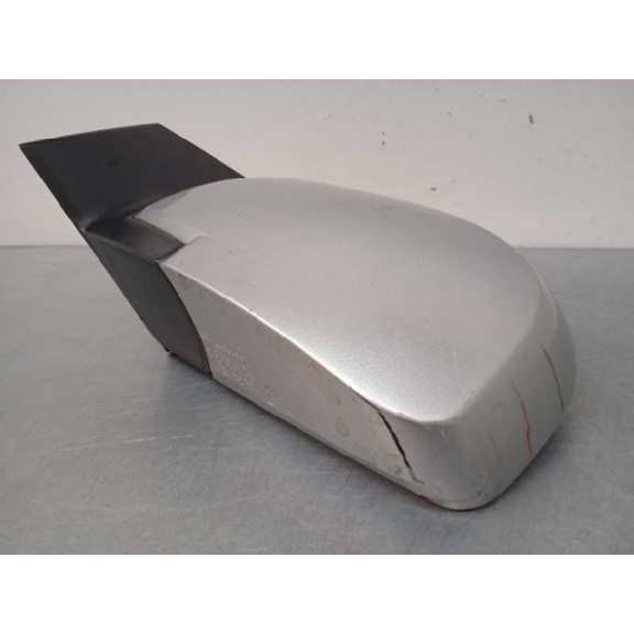 Recambio de retrovisor izquierdo para kia carens 2.0 crdi ex monovolumen referencia OEM IAM  TIENE UNA RAJA PEQUEÑA 5 PINS GRIS