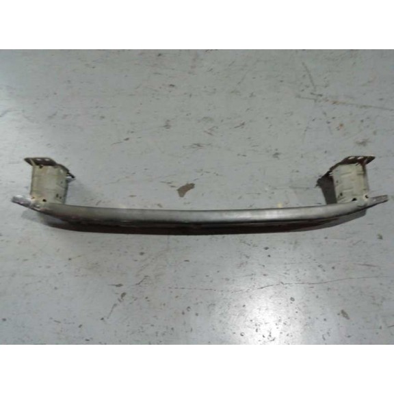 Recambio de refuerzo paragolpes delantero para toyota auris edition referencia OEM IAM   