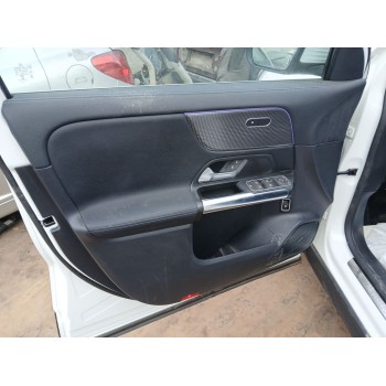 GUARNECIDO PUERTA DELANTERA IZQUIERDA A2477206506 