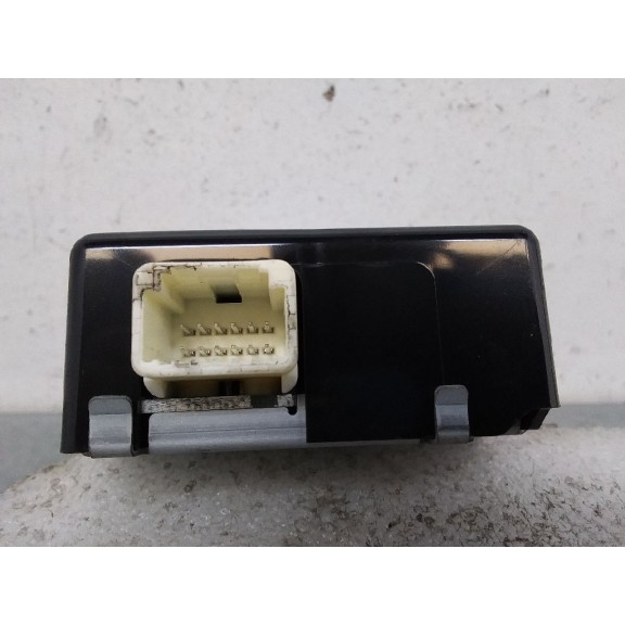 Recambio de modulo electronico para lexus is 300h referencia OEM IAM 897B053081  