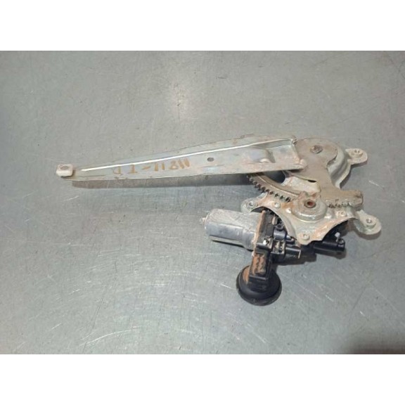 Recambio de elevalunas trasero derecho para toyota rav 4 (a3) 2.2 d-4d cat referencia OEM IAM 8572035140 6 PINES 2521002340