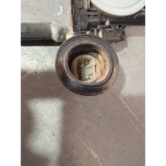 Recambio de elevalunas delantero derecho para toyota rav 4 (a3) 2.2 d-4d cat referencia OEM IAM 8571035180 2621002330 6 PINES