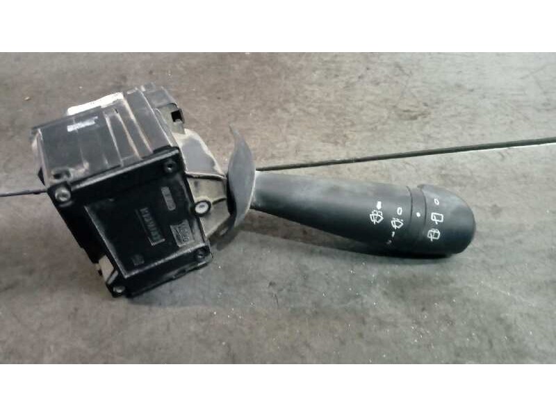 Recambio de mando limpia para dacia sandero ambiance music referencia OEM IAM   