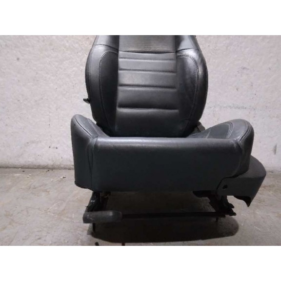 Recambio de asiento delantero izquierdo para renault laguna coupe gt referencia OEM IAM  ALGO DESCOSIDO 
