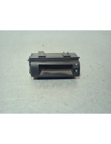 Recambio de display para toyota prius (nhw20) basis referencia OEM IAM 8391047040  8391047040