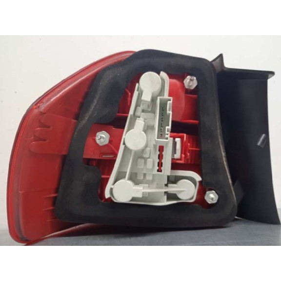 Recambio de piloto trasero derecho para bmw serie 3 berlina (e90) 320i referencia OEM IAM 6937458  