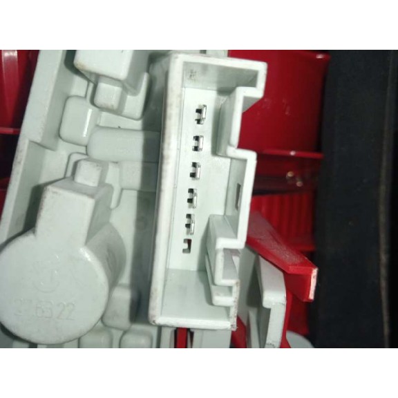 Recambio de piloto trasero derecho para bmw serie 3 berlina (e90) 320i referencia OEM IAM 6937458  