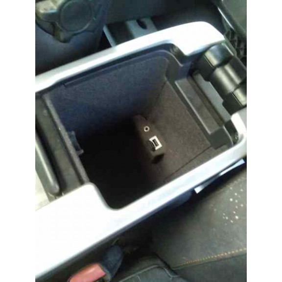 Recambio de apoyabrazos central para volvo s40 berlina 1.6 diesel cat referencia OEM IAM   