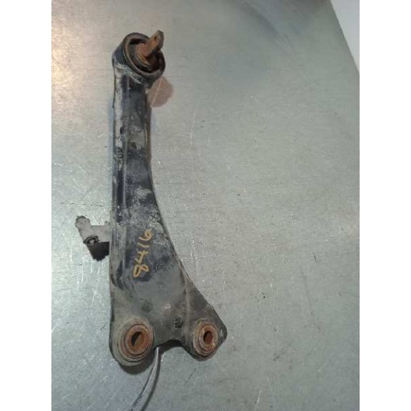 Recambio de brazo suspension inferior trasero izquierdo para toyota auris business referencia OEM IAM SR  