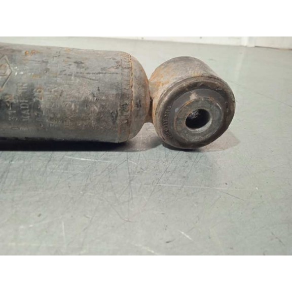 Recambio de amortiguador trasero derecho para renault laguna iii referencia OEM IAM 562100001R  