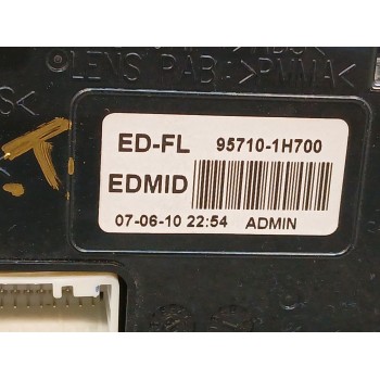 Recambio de display para kia pro_cee´d drive referencia OEM IAM 957101h700  