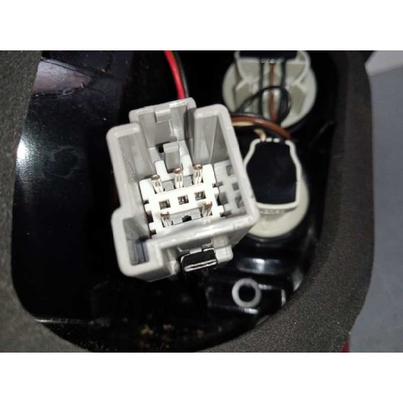 Recambio de piloto trasero derecho para ford fiesta (ccn) referencia OEM IAM C1BB13404AE 1877010 3 Y5 PUERTAS