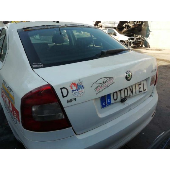 Recambio de porton trasero para skoda octavia berlina (1z3) collection referencia OEM IAM  TOQUE LEVE 