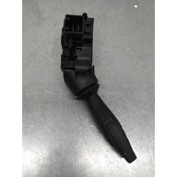 Recambio de mando limpia para ford fiesta (ccn) referencia OEM IAM 8A6T17A553AC  