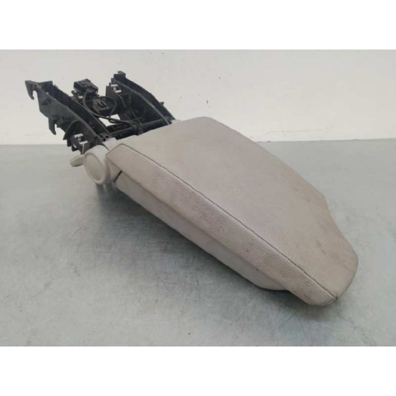 Recambio de apoyabrazos central para bmw serie 1 berlina (e81/e87) 118d referencia OEM IAM 6941464 GRIS 694146405