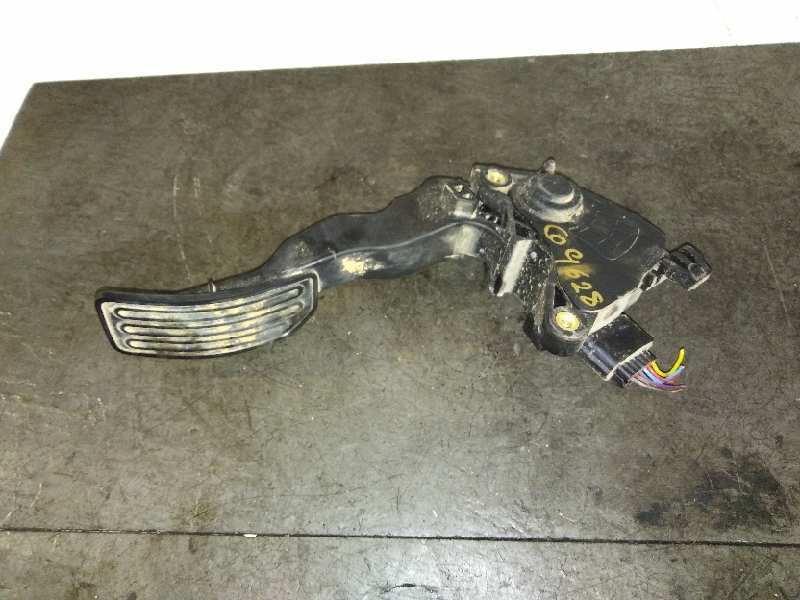 Recambio de potenciometro pedal para nissan note acenta referencia OEM IAM 04714B01492  