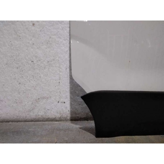 Recambio de puerta lateral corredera derecha para peugeot bipper 1.3 16v hdi fap referencia OEM IAM  BLANCO 