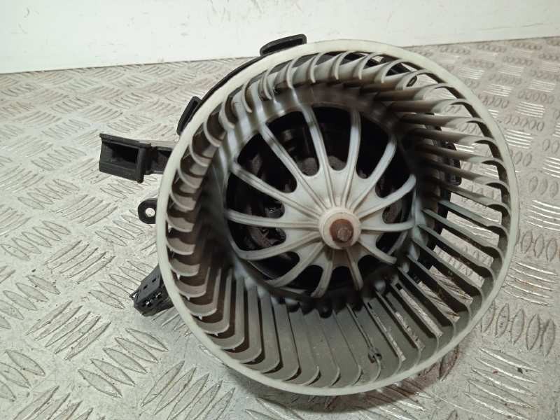 Recambio de motor calefaccion para audi a5 coupe (8t) 2.0 tdi referencia OEM IAM U0851003  2 PINS