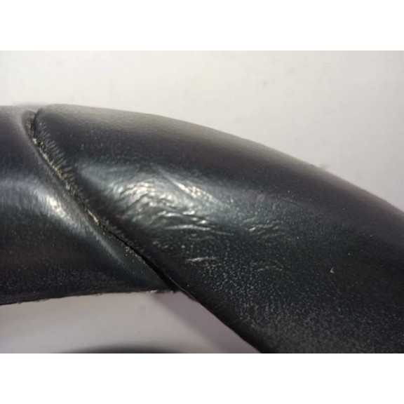 Recambio de volante para peugeot 3008 style referencia OEM IAM 98105487AU 34199117E CON MANDOS