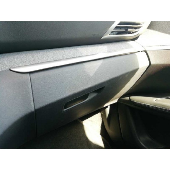 Recambio de guantera para peugeot 3008 style referencia OEM IAM   