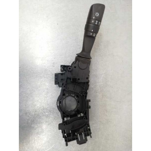 Recambio de mando luces para toyota auris 1.4 turbodiesel cat referencia OEM IAM 0274017F849 17F852 VOLANTE