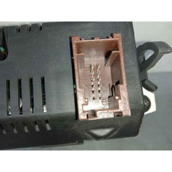 Recambio de display para peugeot 308 sport referencia OEM IAM 9664336480  