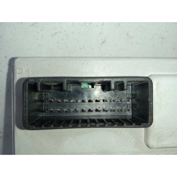 Recambio de display para renault megane ii berlina 5p confort authentique referencia OEM IAM 8200350498 8200350498A 