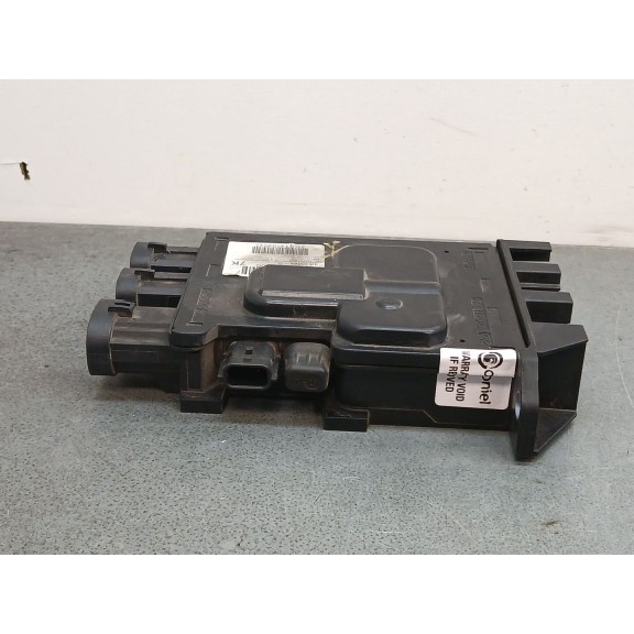 Recambio de caja reles / fusibles para renault scenic iii 1.2 tce referencia OEM IAM 243800010r  