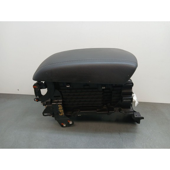 Recambio de apoyabrazos central para ford s-max titanium referencia OEM IAM em2br045c74  