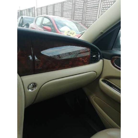 jaguar xj del año 2007