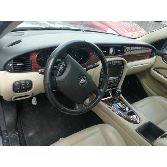 jaguar xj del año 2007