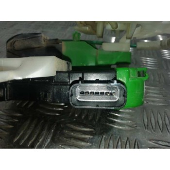 Recambio de cerradura puerta delantera derecha para hyundai i40 comfort referencia OEM IAM 813203Z020  