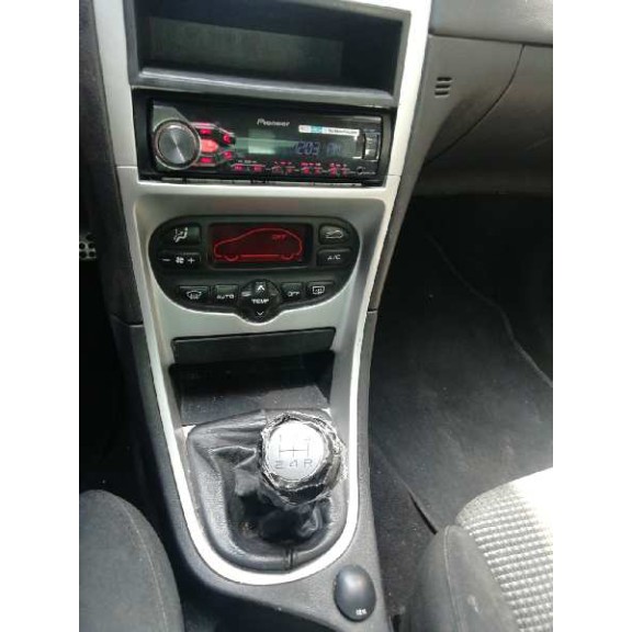 peugeot 307 cc (s1) del año 2004