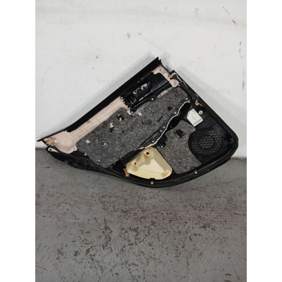 Recambio de guarnecido puerta trasera derecha para lexus is iii (_e3_) 300h (ave30_) referencia OEM IAM   