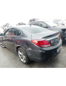 opel insignia berlina del año 2011