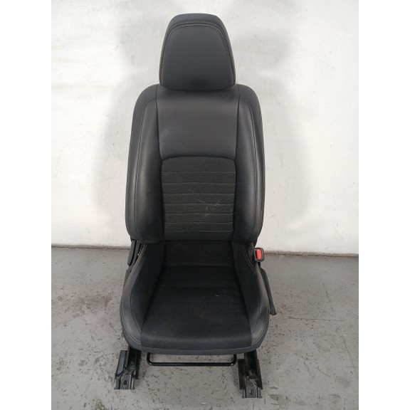 Recambio de asiento delantero derecho para lexus is iii (_e3_) 300h (ave30_) referencia OEM IAM   