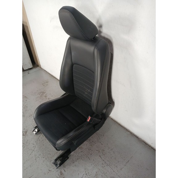 Recambio de asiento delantero derecho para lexus is iii (_e3_) 300h (ave30_) referencia OEM IAM   