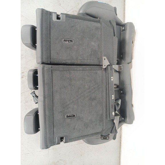 Recambio de asientos traseros para lexus is iii (_e3_) 300h (ave30_) referencia OEM IAM   