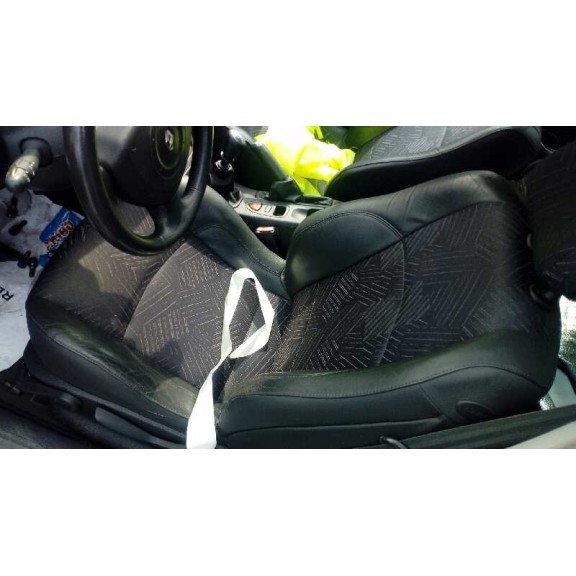 renault laguna ii (bg0) del año 2001