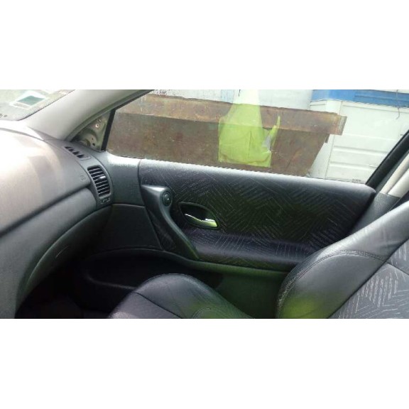 renault laguna ii (bg0) del año 2001