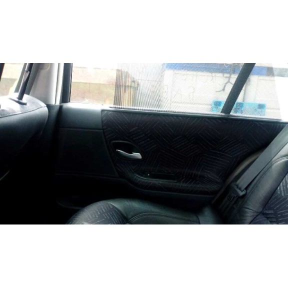 renault laguna ii (bg0) del año 2001